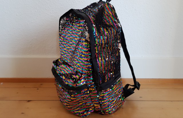 sparklerucksack-e1570978563314.jpg